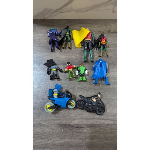 Batman & DC Comics Action Figures & Vehicles Set - Picture 3 of 7